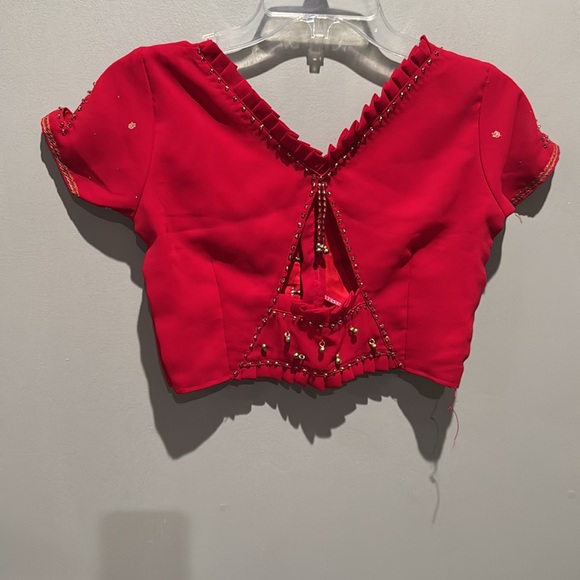 Red color blouse with gold designs - Picture 3 of 9